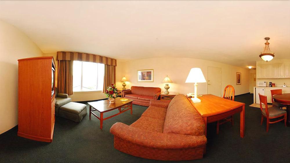 Comfort Inn Birmingham - Irondale Buitenkant foto