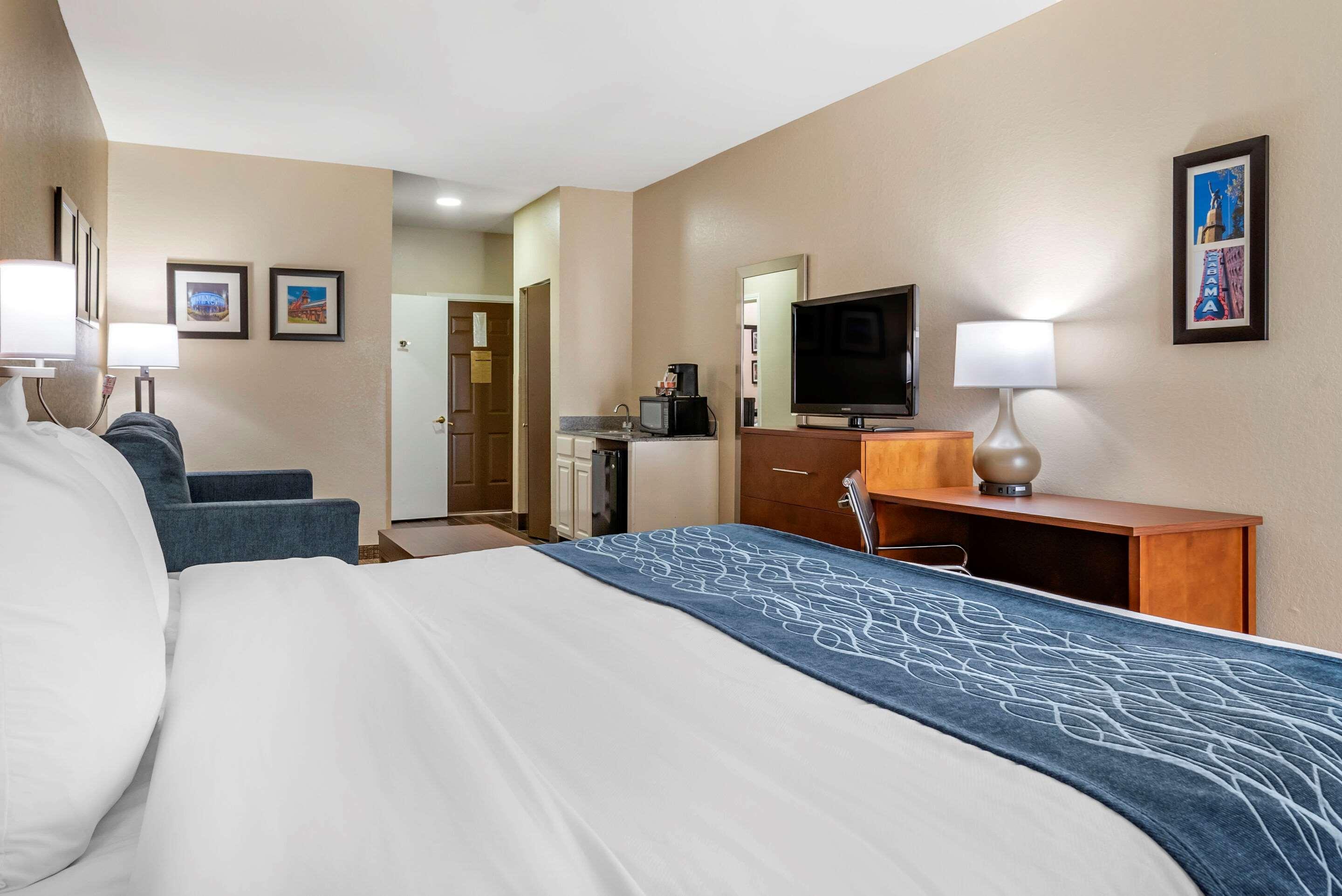 Comfort Inn Birmingham - Irondale Buitenkant foto