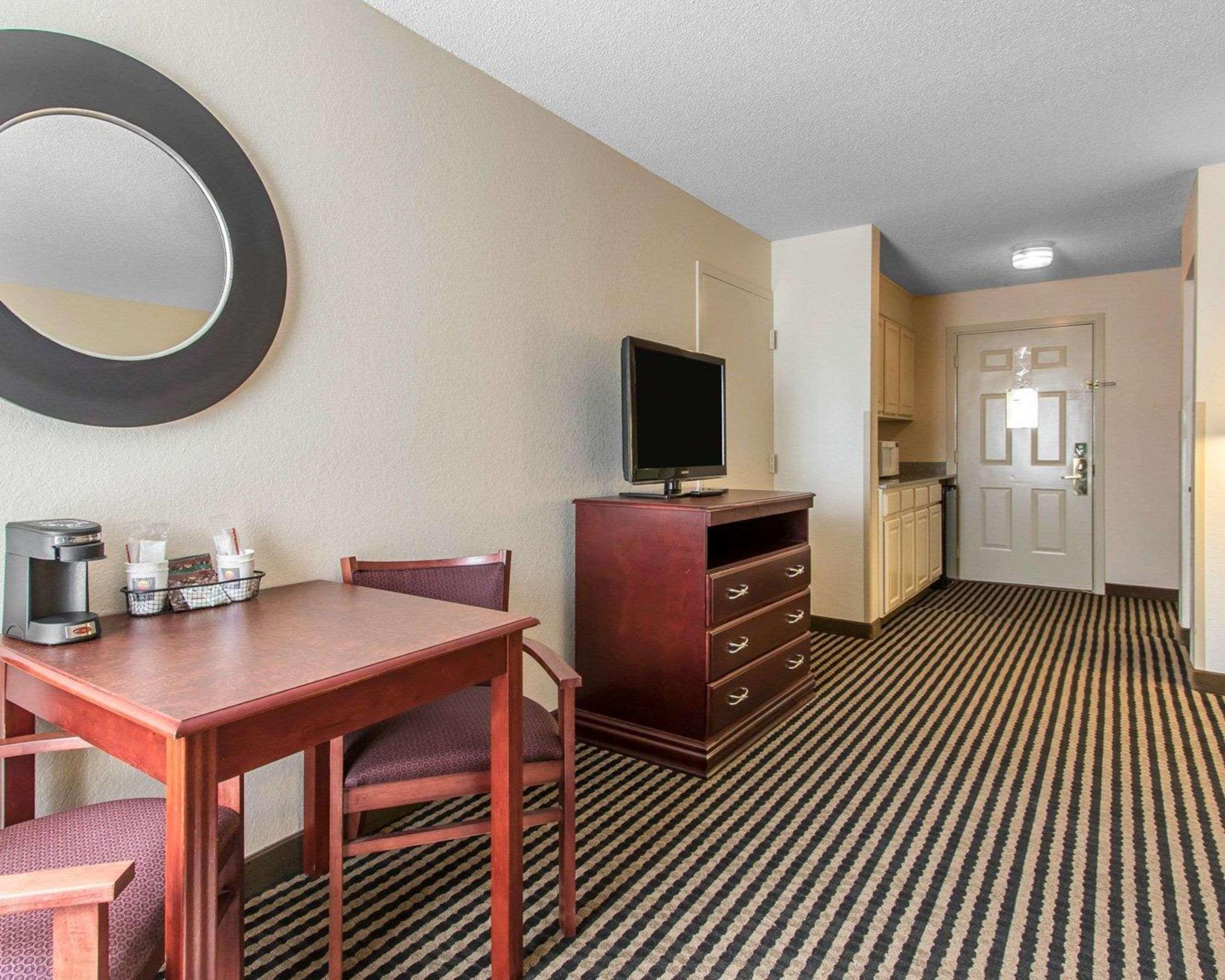 Comfort Inn Birmingham - Irondale Buitenkant foto