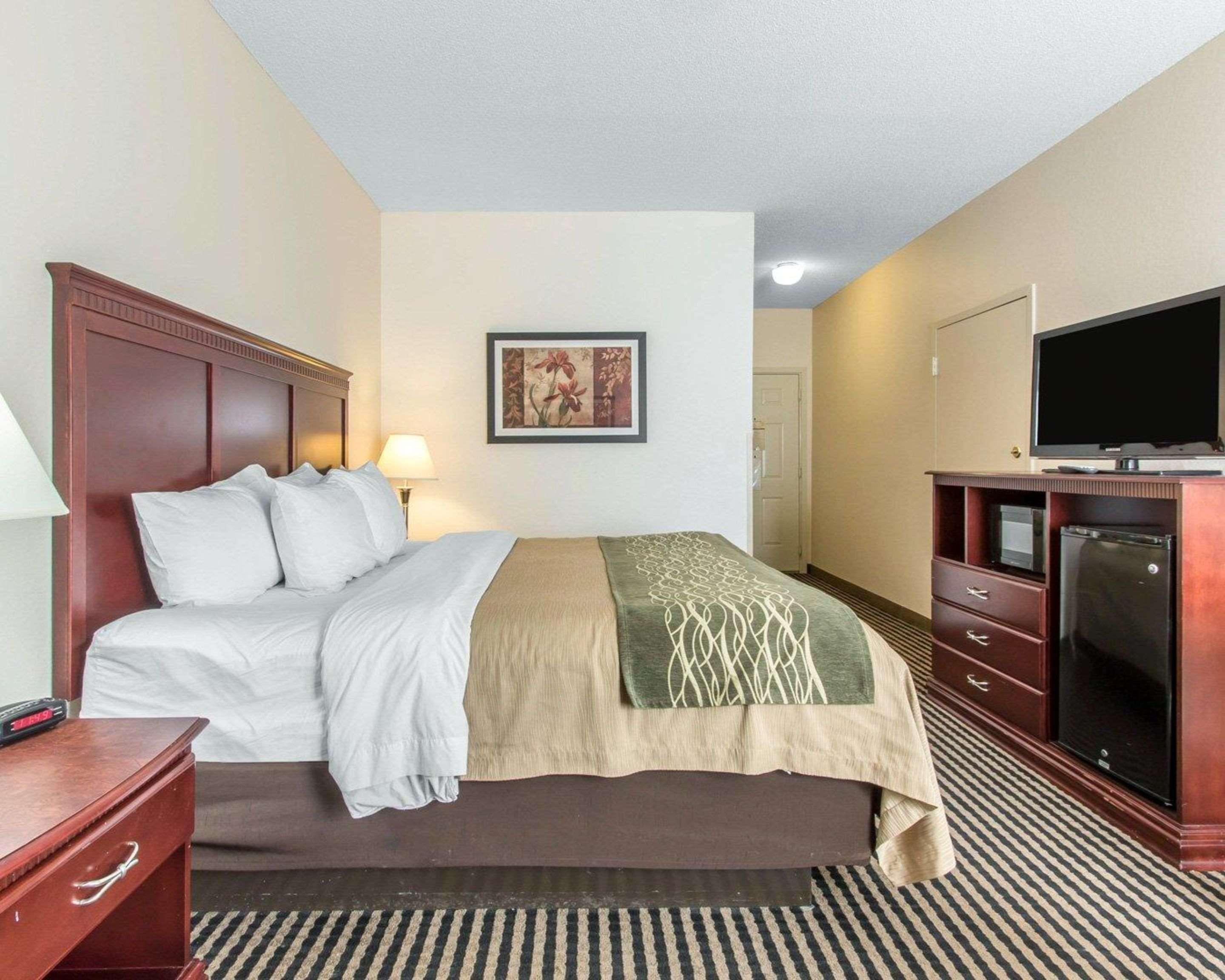 Comfort Inn Birmingham - Irondale Buitenkant foto