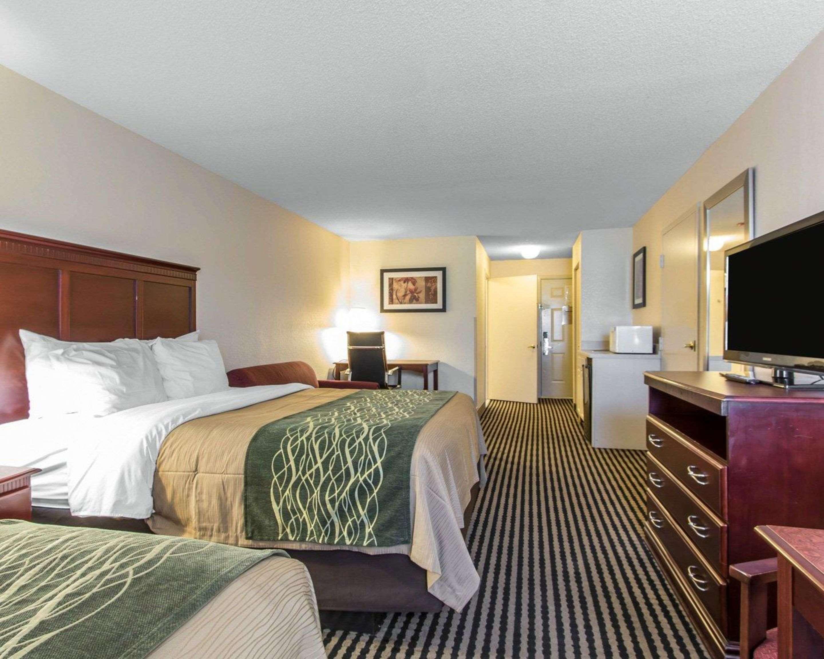 Comfort Inn Birmingham - Irondale Buitenkant foto