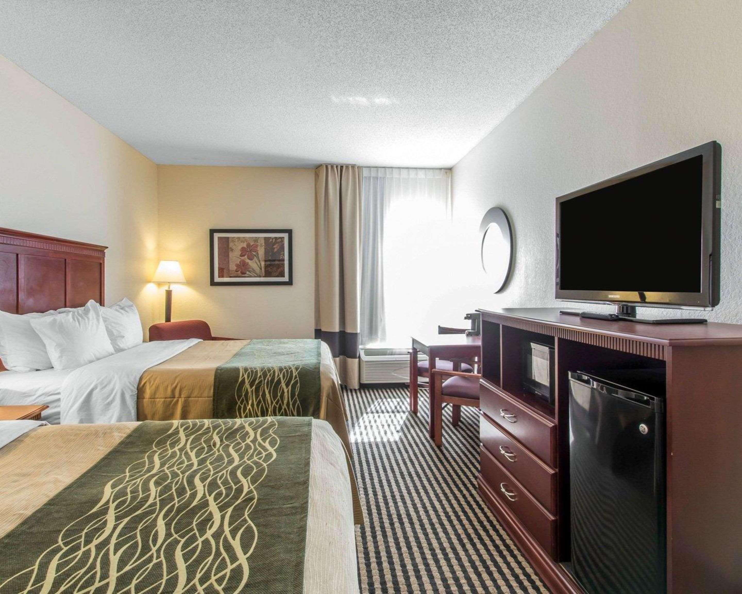 Comfort Inn Birmingham - Irondale Buitenkant foto