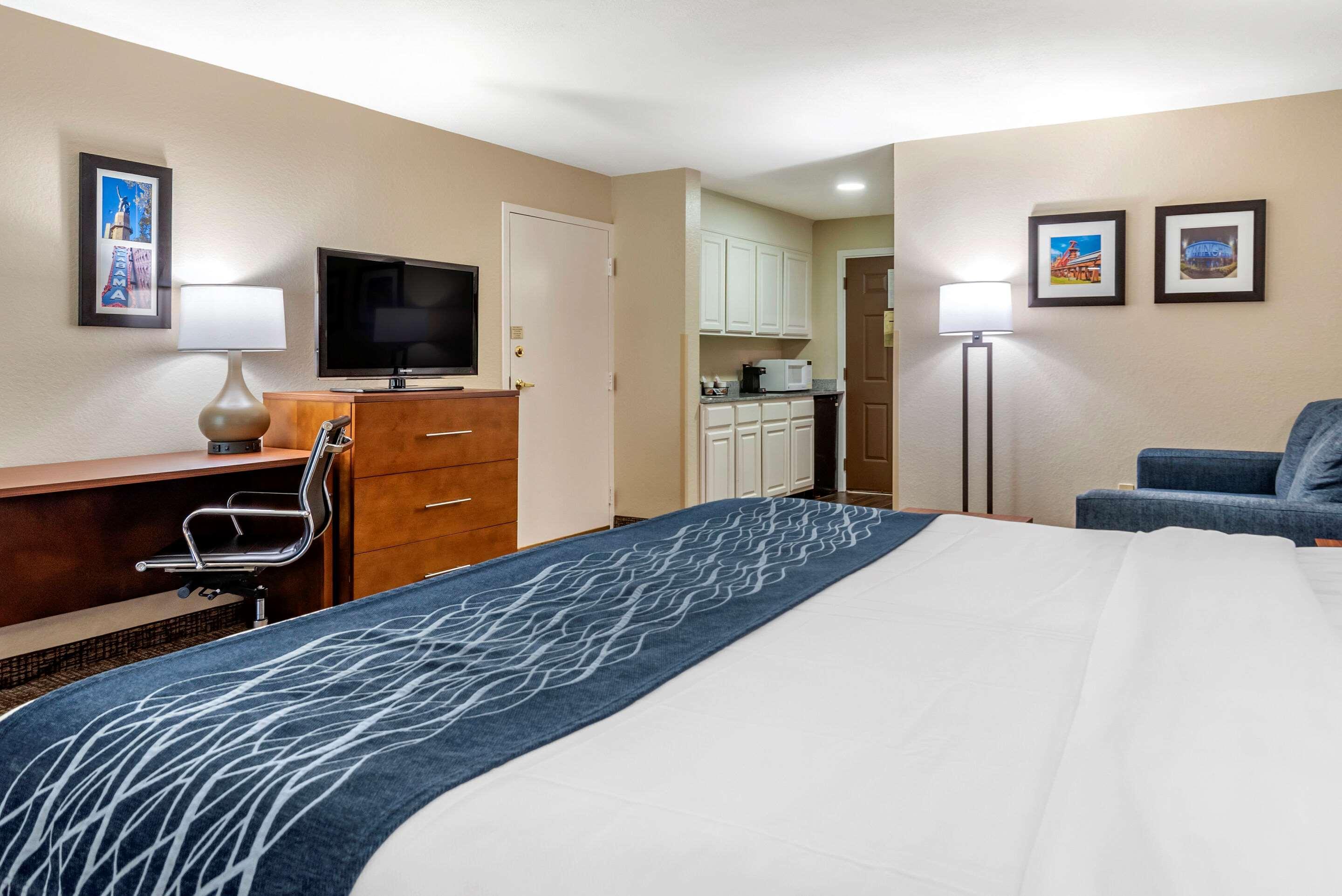 Comfort Inn Birmingham - Irondale Buitenkant foto