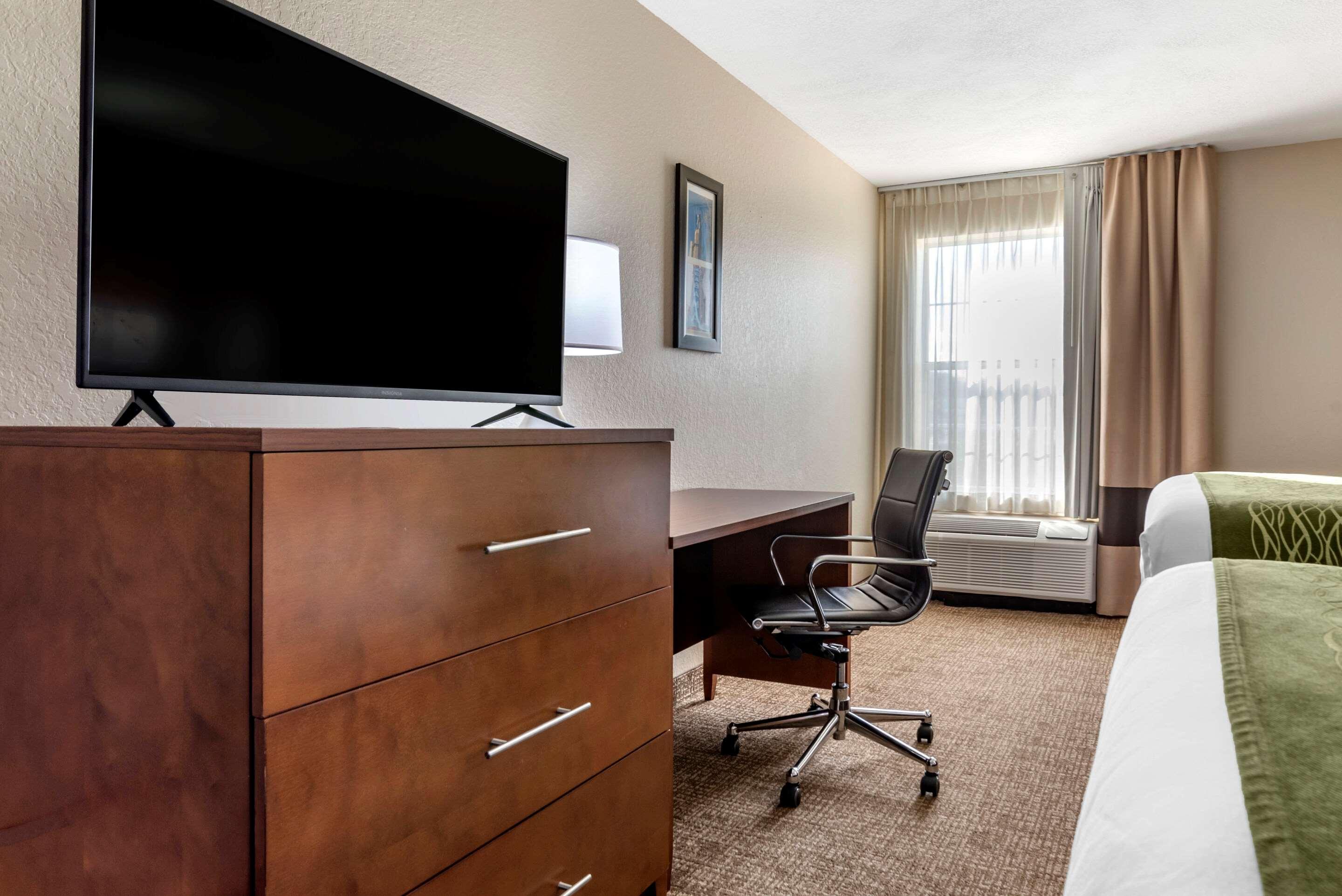 Comfort Inn Birmingham - Irondale Buitenkant foto