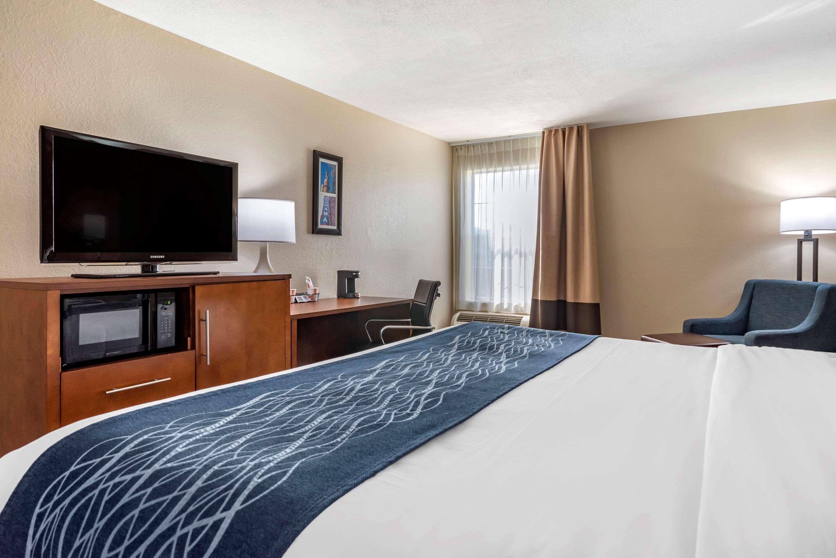 Comfort Inn Birmingham - Irondale Buitenkant foto